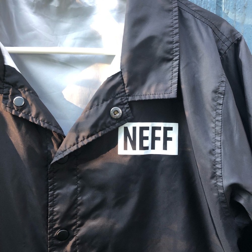Neff Windbreaker - Picture 3 of 7